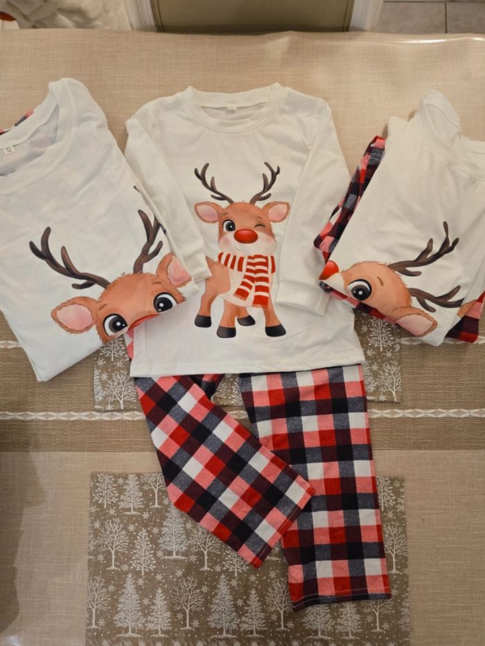Lot 3 pyjamas assortis de Noël, neufs