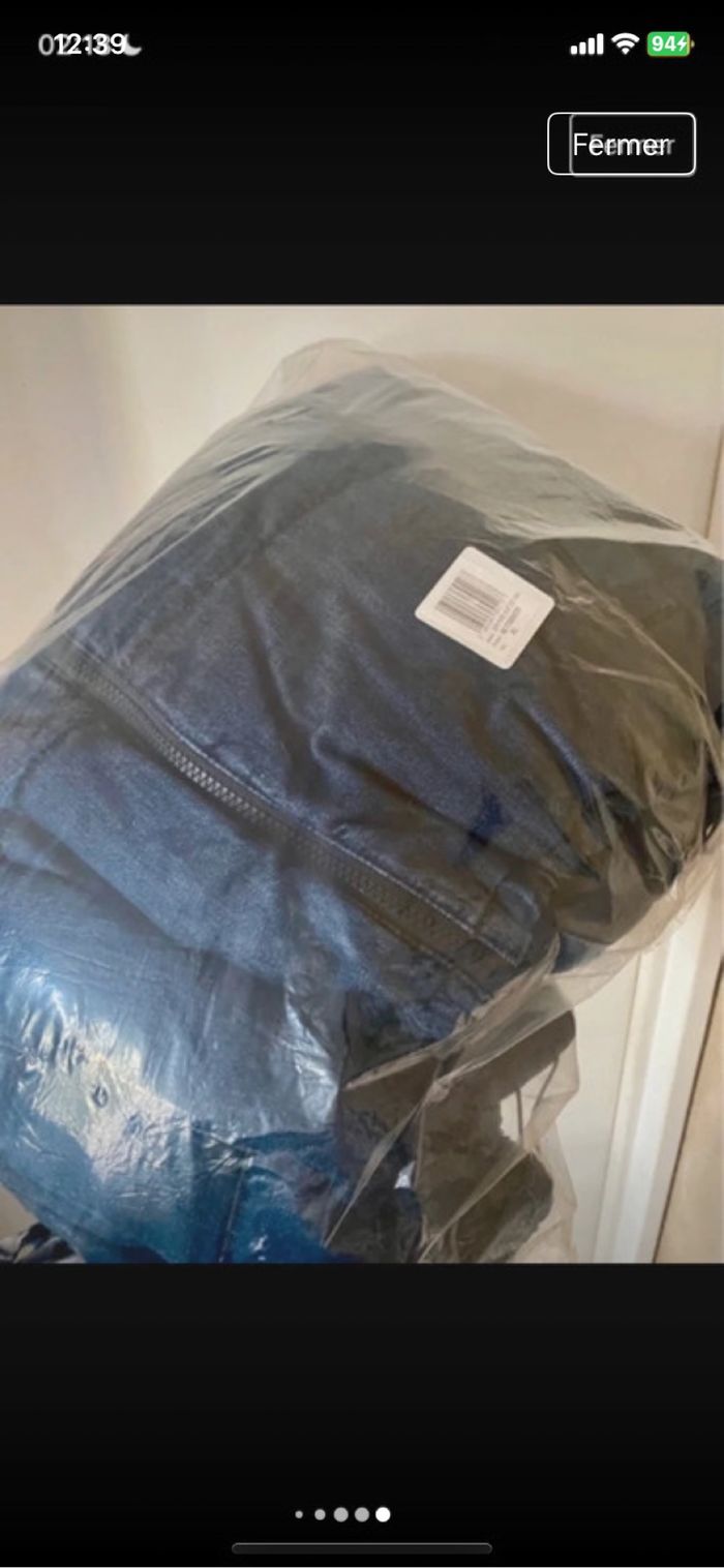 Doudoune super puffer jacket Levi's neuve avec étiquette - photo numéro 10