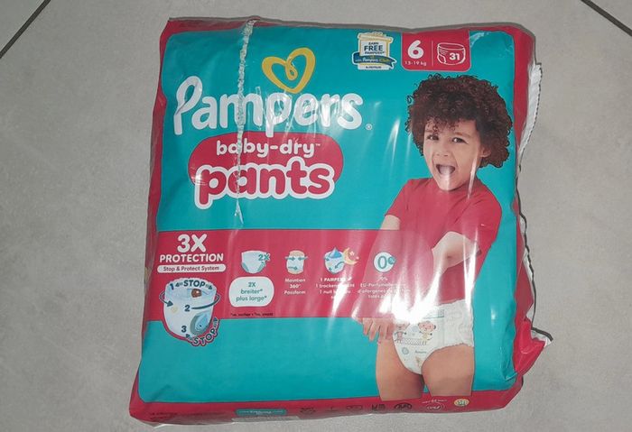 Paquet de couche pampers baby-dry pants taille 6