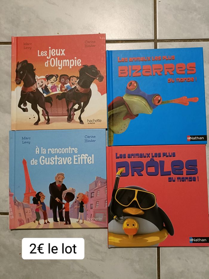 4 livres enfants neufs