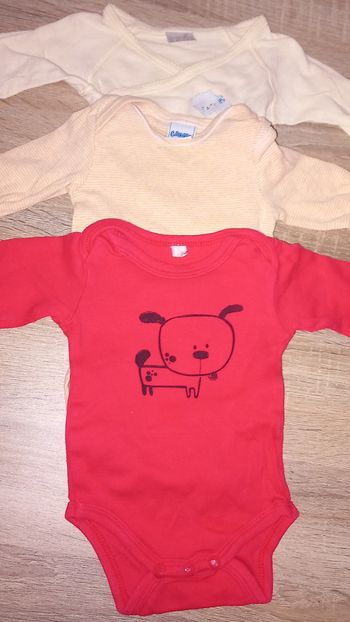 Lot de 3 body fille ou mixte Taille 1 mois manche longue