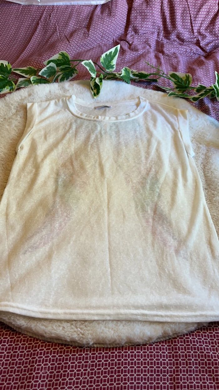 Tee shirt cache cache