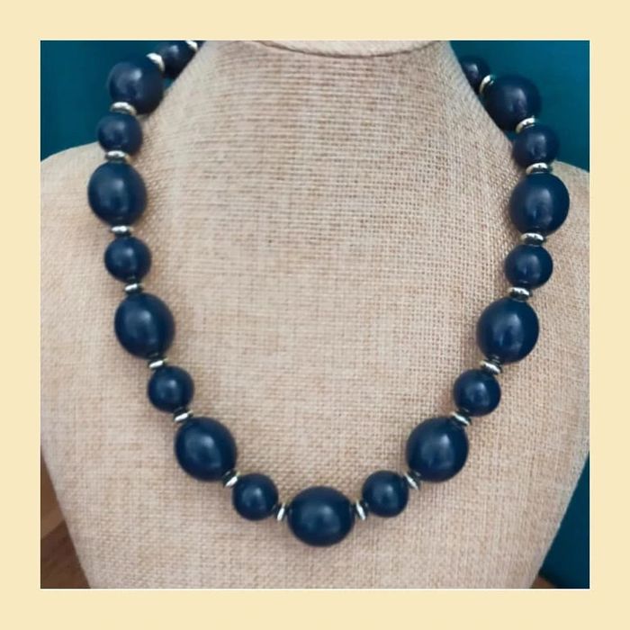 Collier vintage perles bleu nuit – Élégant et intemporel - photo numéro 2