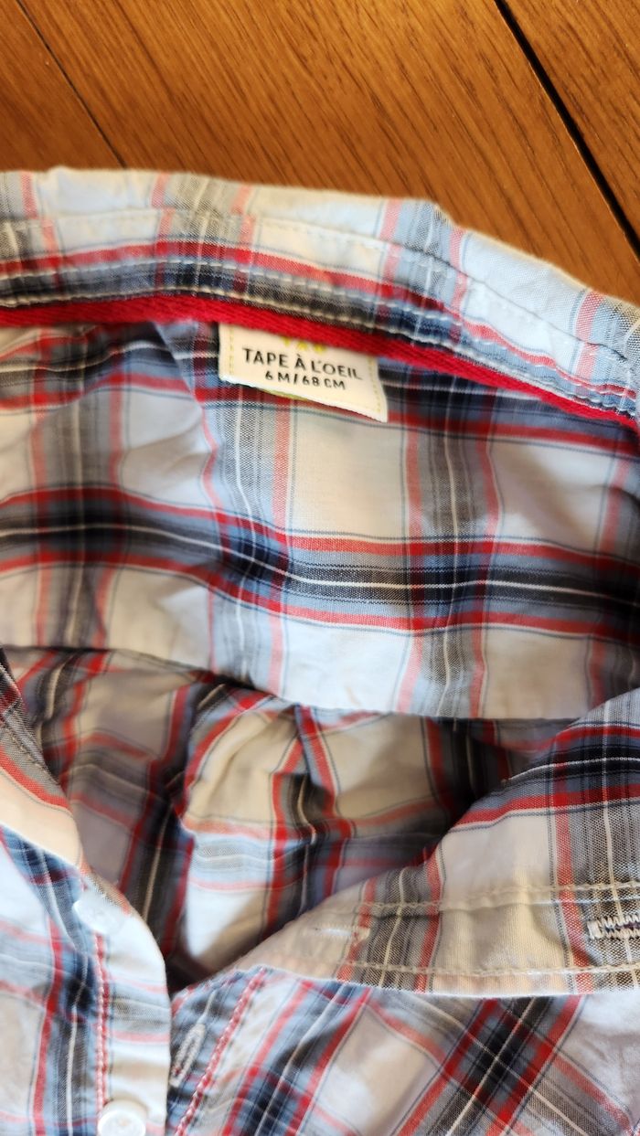 2 chemises 6M - photo numéro 3