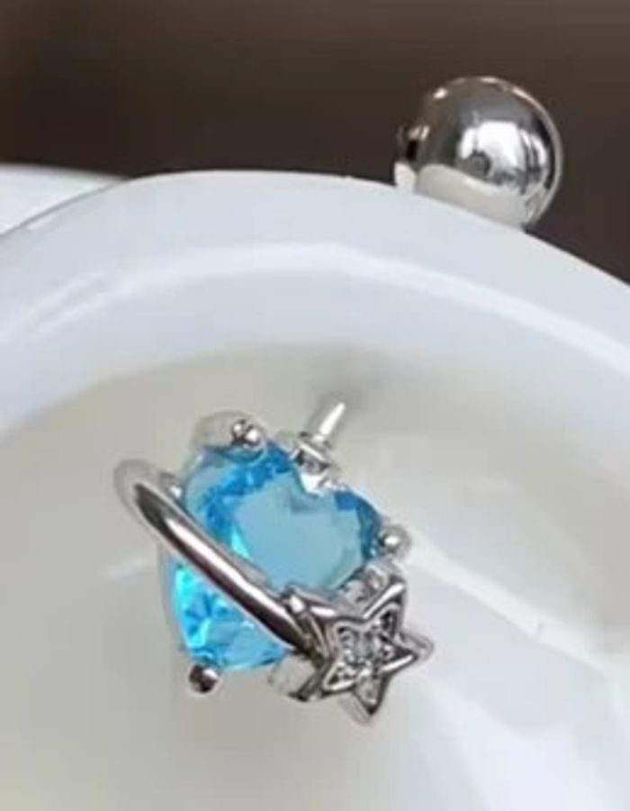 Piercing coeur bleu et étoile - photo numéro 4