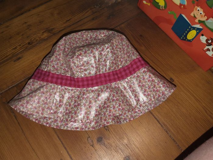 Chapeau bob de pluie enfant la compagnie des petits imperméable liberty fleurs