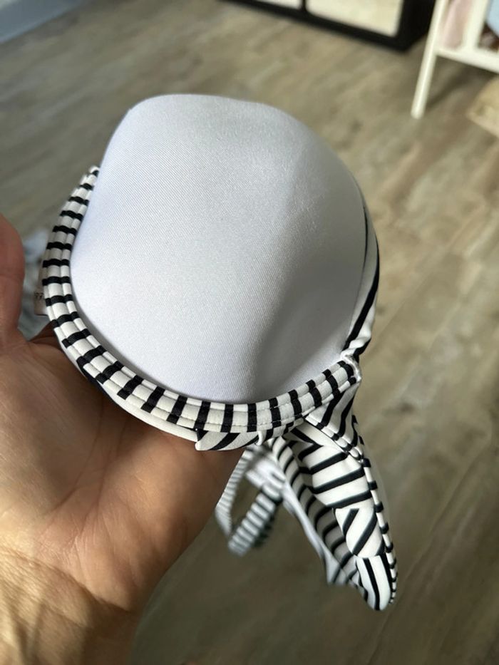 Haut de maillot de bain - photo numéro 2