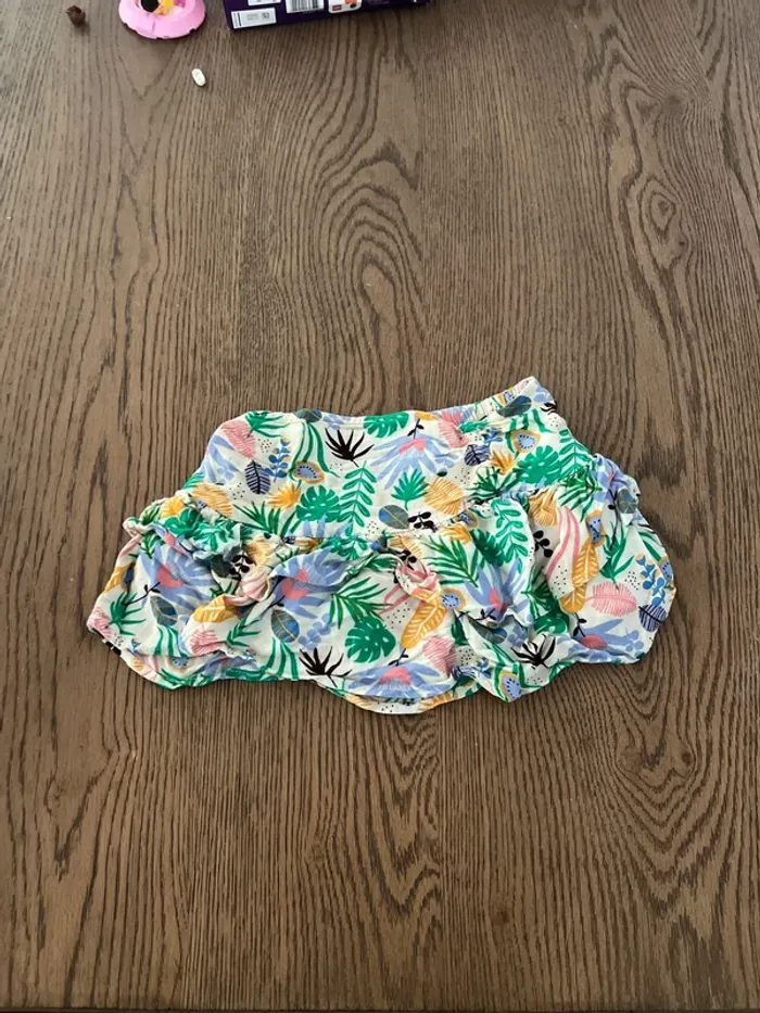 Jupe a fleurs 3 ans