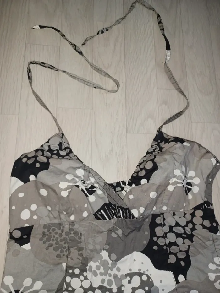 Robe H&M mi-longue femme - photo numéro 3