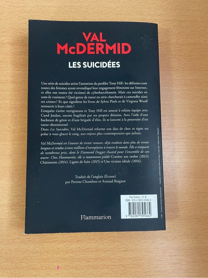 Les suicidées de Val  Mc Dermind - photo numéro 2