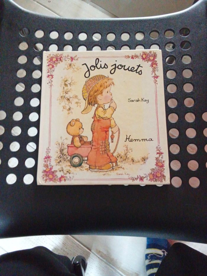 Livre, Sarah Kay, Jolis jouets