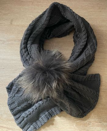 Belle écharpe Léa Clement