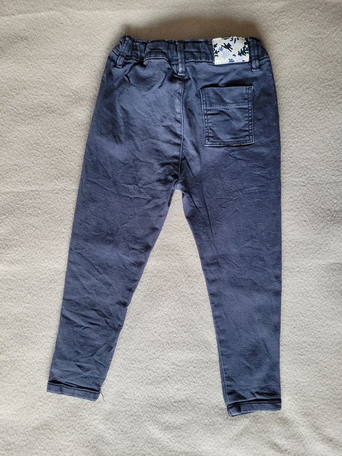 pantalon tape à l'oeil 3 ans 96 cm
- photo numéro 3