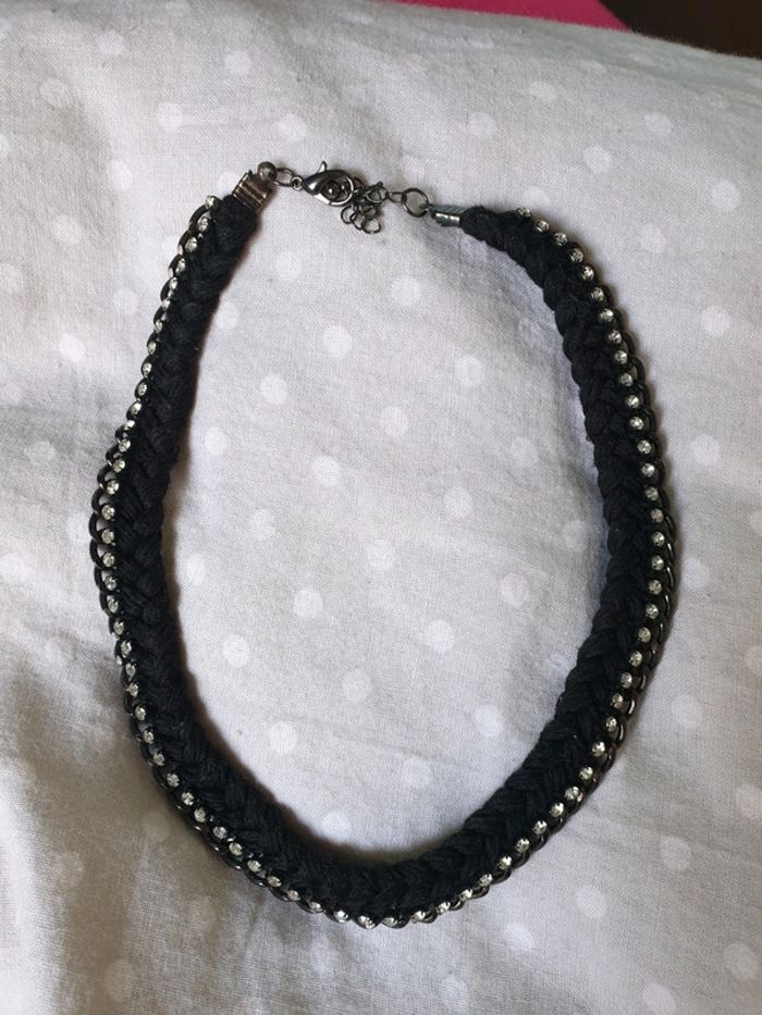Collier tissus et strass