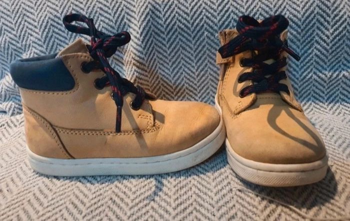 Chaussures Montante 21 - photo numéro 3