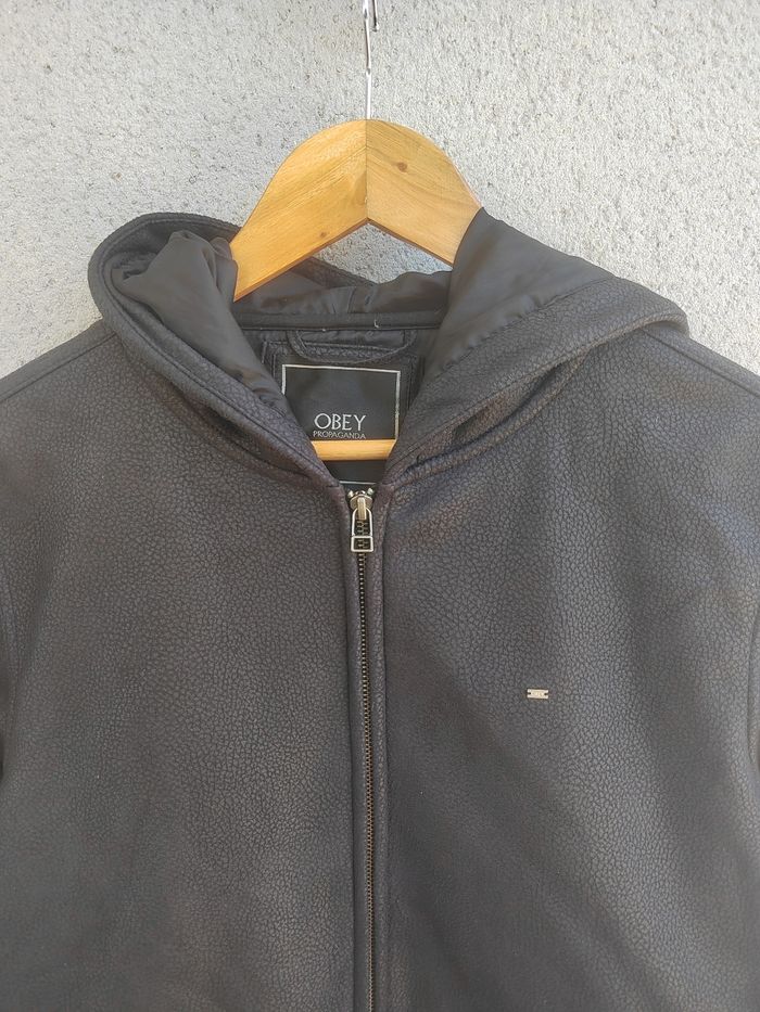 Veste Obey propaganda homme M noire style cuir capuche streetwear casual – très bon état - photo numéro 2