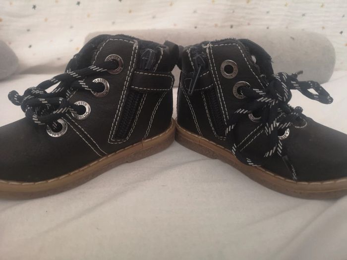 Chaussure - photo numéro 2