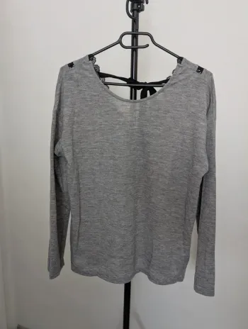 Pull léger T.M