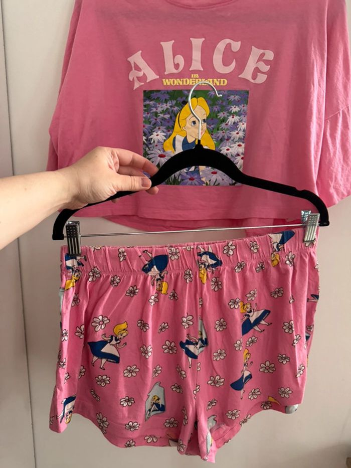 🍎 Ensemble de pyjama Disney 🍎 - photo numéro 3