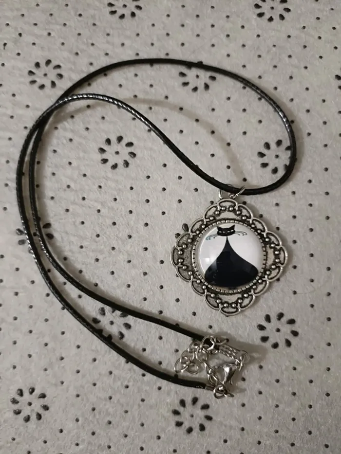 Collier pendentif Chat