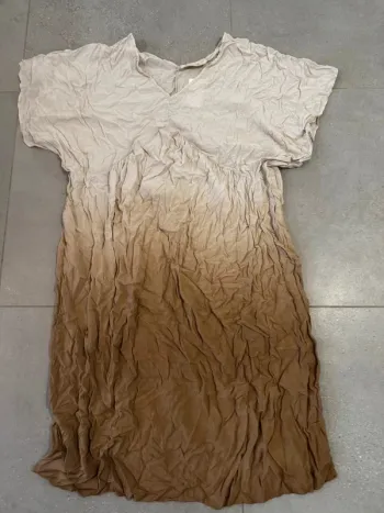 Longue robe La petite Baha Camel, valeur 54€ taille XL