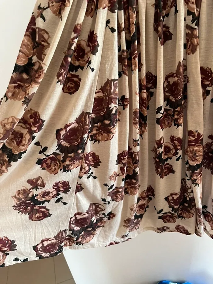 Robe longueur genou fleuri - photo numéro 4