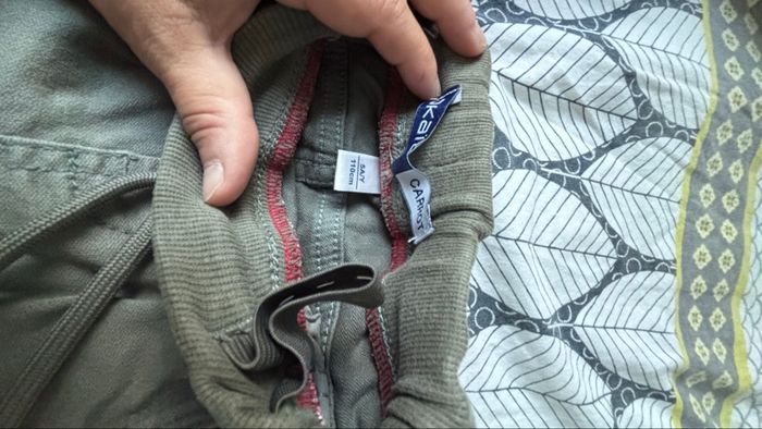 Lot vêtements 5 ans - photo numéro 6