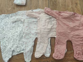 Lot pyjamas 1 mois léger