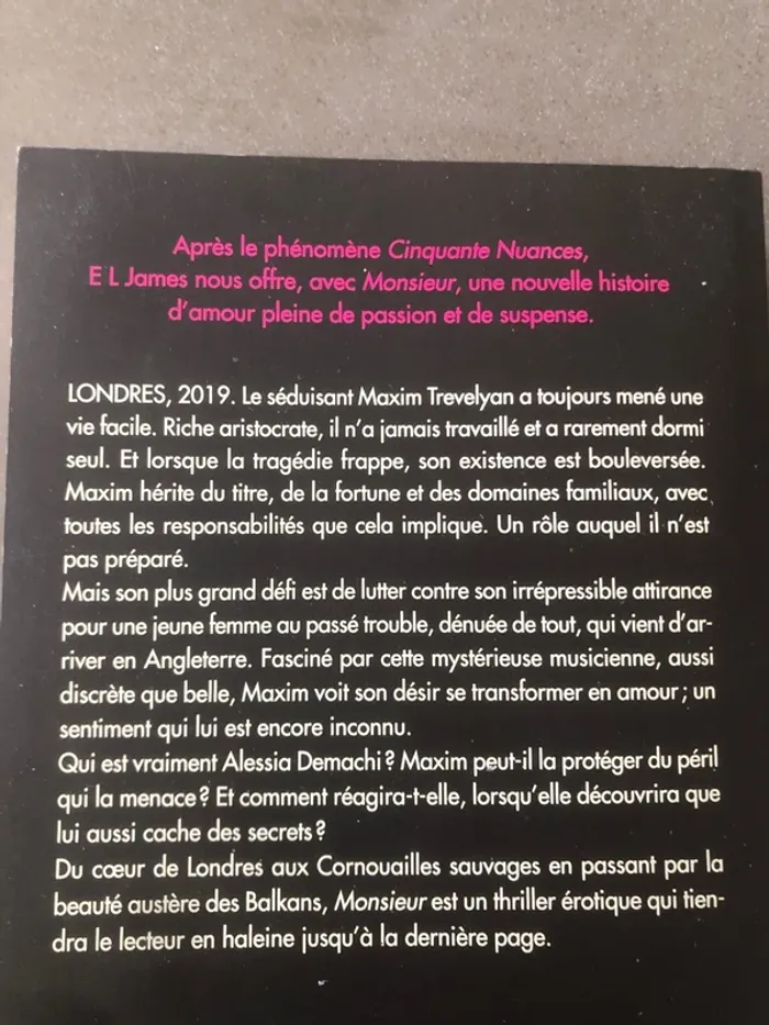 Livre monsieur EL James 📕 - photo numéro 4