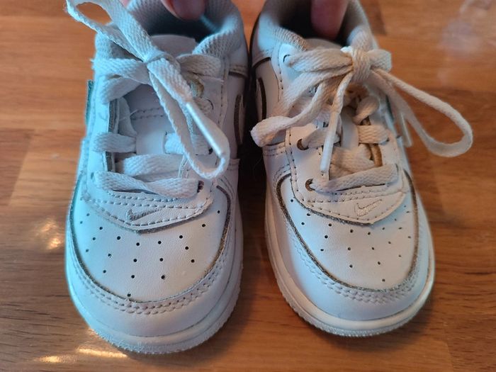 Chaussure basket bébé Nike 21 blanche - photo numéro 3