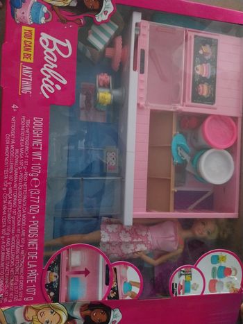 Barbie et sa patisserie