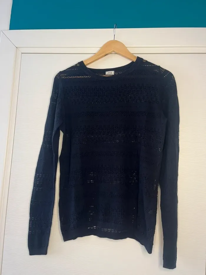 🔹 Pull maille ajourée bleu marine – Pimkie 🔹