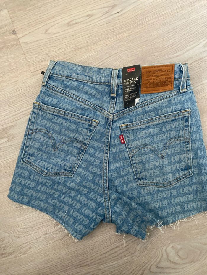 Short en jean, marque Levis, taille 25 xXS 34 - photo numéro 5