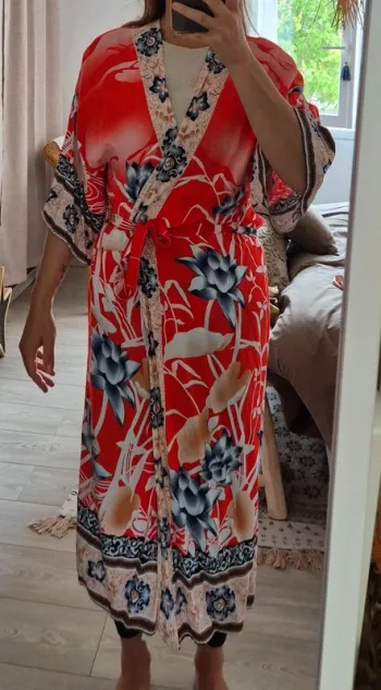 Superbe kimono taille unique NEUF