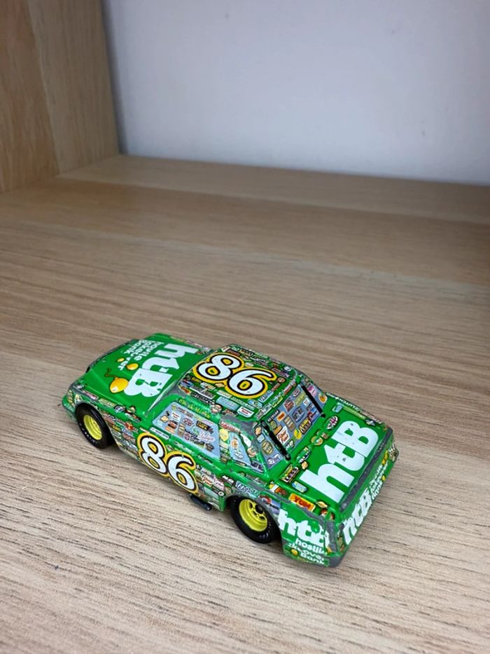 Voiture cars Chick hick Disney pixar - photo numéro 3