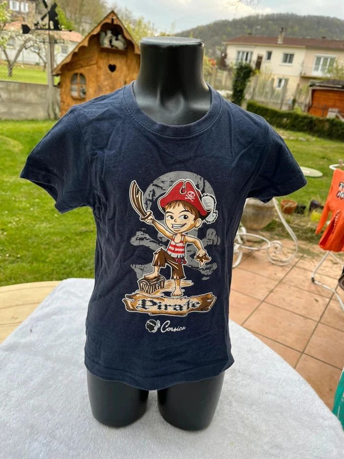 T shirt pirate bleu marine taille 4 ans
