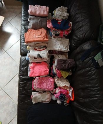 Lot vêtements bébé fille 