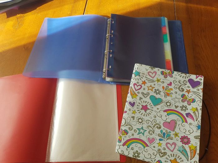 Lot classeur souple +  porte vue + pochette