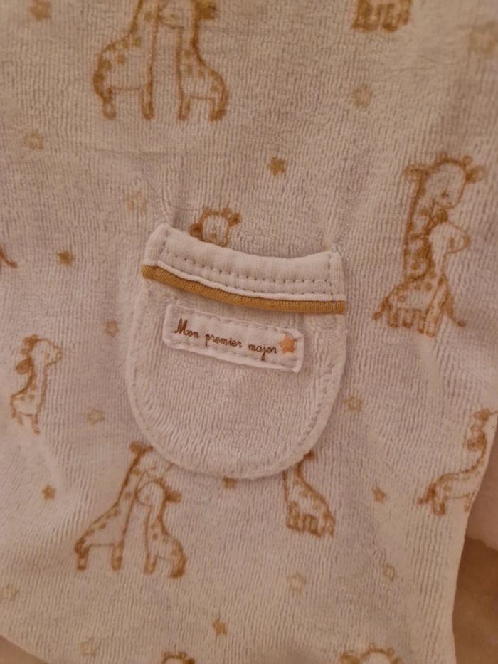 Pyjamas 1 mois - photo numéro 2