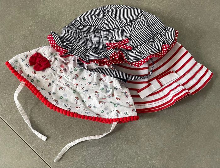 Lot 3 chapeaux BBF - 46cm