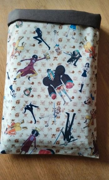 Pochette à livre grand format One piece 
