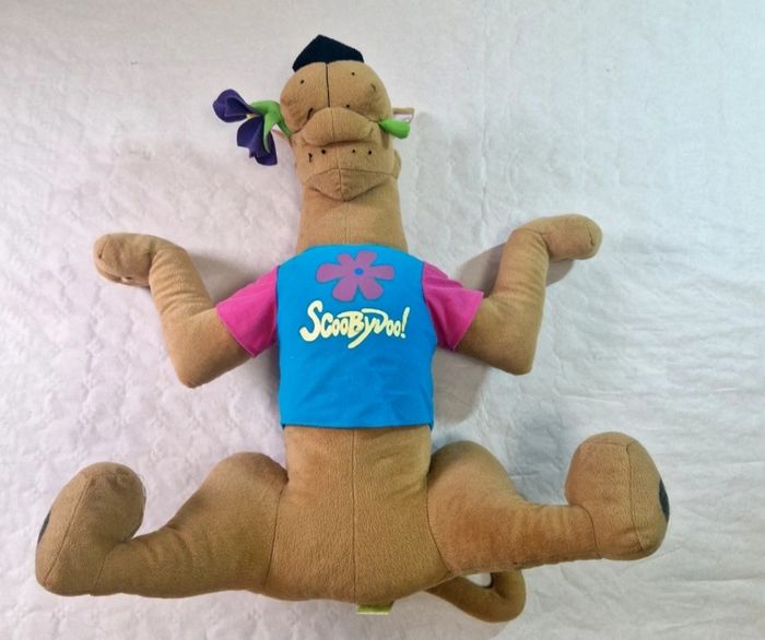 Grande peluche Scooby-Doo Hanna-Barbera Officielle 65cm - photo numéro 3