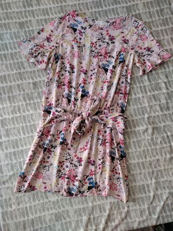 Robe midi mi-longue rose a fleurs multicolores Promod taille 40