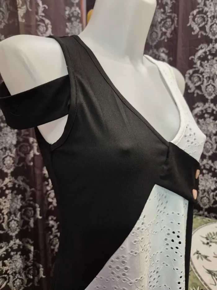🖤 Robe ample Noire et Blanche🖤 - photo numéro 5