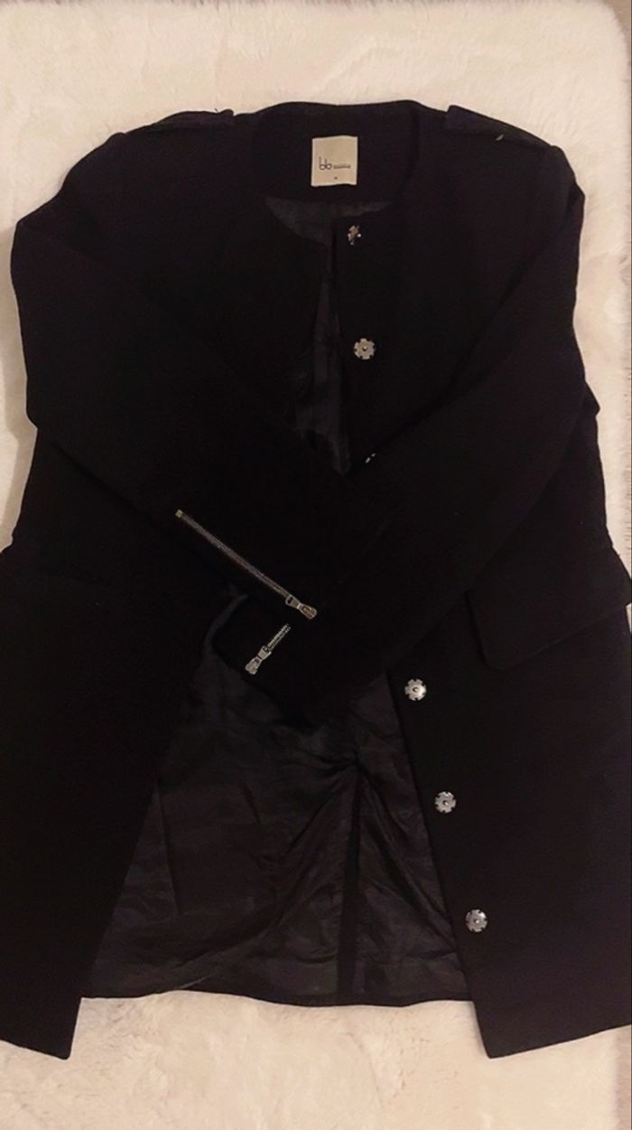 Manteau mi long noir en 75% laine taille 36