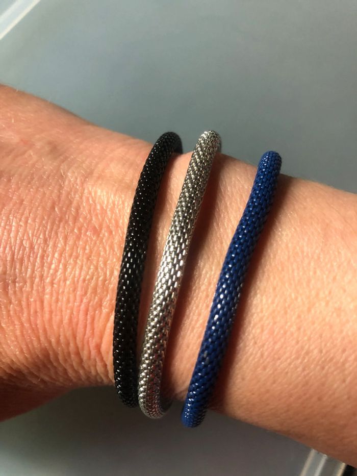 3 bracelets