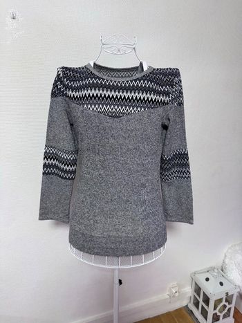Pull gris