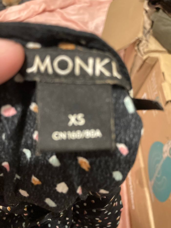 Robe MONKI XS – pois colorés – très bon état