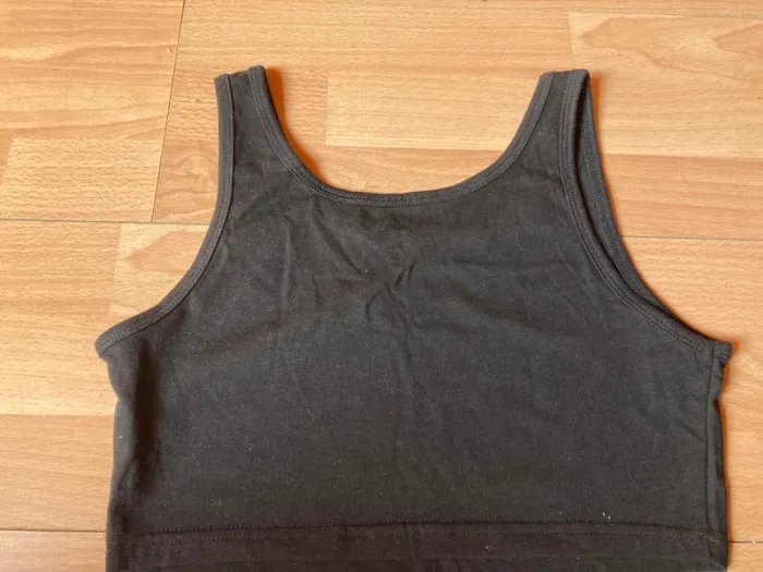 Haut court noir Shein taille S - photo numéro 2