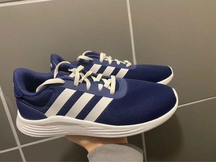 Basket légère taille 35 adidas